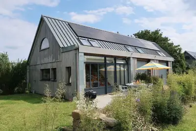 Image de Belle maison de vacances privée pour 3 personnes avec Wifi, Tv, terrasse et parking