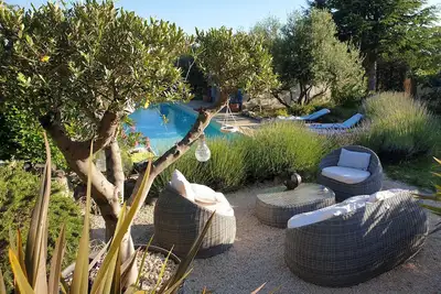 Image de de Charme Au Coeur Du Luberon Climatisee, proche de Lourmarin