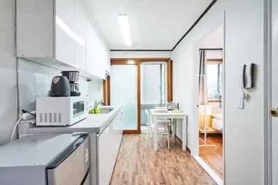 Image de ★ Shine ★ Myeongdong LiVINGSPACE + 2bdr 5min Walk ★