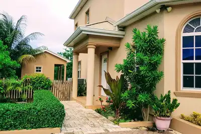 Image de Casa de Bells 2 - Studio avec piscine, gazebo, entrée privée et parking