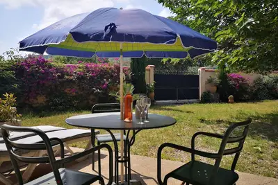 Image de Mas Paret Gîte proche mer et montagne parc 1 ha