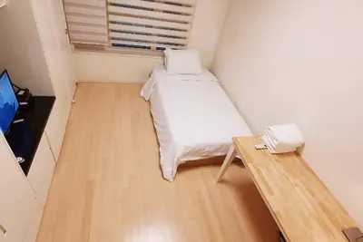 Image de ★ White Gangnam ★ Main Street Studio, 1 chambre