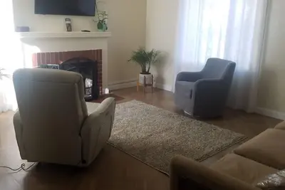 Image de Cozy Oakland Hills Home