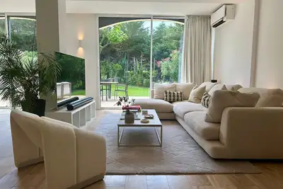 Image de Cap D’Antibes Cosy Chic House W / Tennis Court