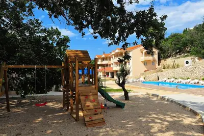 Image de Appartement Supérieur avec Plage Privée et Piscine 10