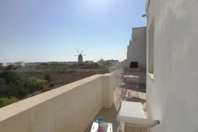 Image de Apt Huit Bleu 2 chambres Apt Seven Big 3 chambres GozoWindmill Luxury Apartment