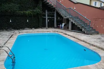 Image de Maison avec piscine, barbecue à proximité du centre! Promotion pour le carnaval! ! !