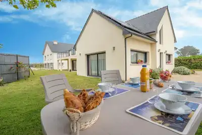 Image de Joli appartement pour 4 personnes avec Wifi, Tv, patio et parking
