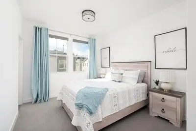 Image de Nouvelle Piscine CÔTIÈRE De Chic W Par La Plage