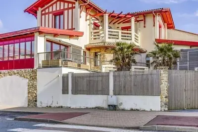 Image de Grand appartement 2 chambres en rez de jardin à 50m de la plage à Lacanau océan