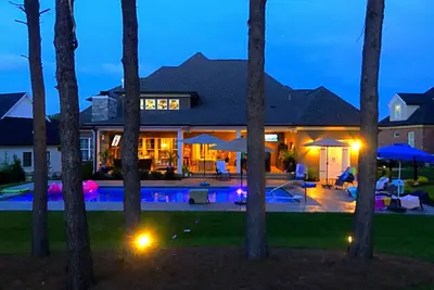 Image de Nouvelle maison spacieuse parfaite pour Ky Derby