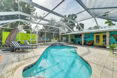 Image de Nouveau! Cottage lumineux avec piscine chauffée, 4 Mi à la plage!