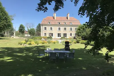 Image de Magnifique propriété familiale avec piscine en Bourgogne Franche-Comté
