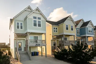 Image de Tee-rific: 5 chambres, piscine privée, le village de Nags Head