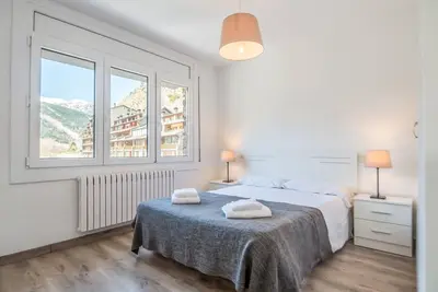 Image de Nice 3 Bedroom Apartment for 6 people, Incles. C. Pep 5