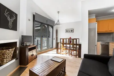Image de 1 Bedroom Apar. views. next to ski slopes. El Tarter. Floc 23
