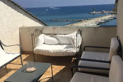 Duplex*** terrasse mer/montagne, idéal famille, pieds dans l'eau, avec parking