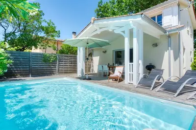 Image de Maison de vacances privée avec Wifi, piscine privée, Tv, terrasse, animaux admis, parking
