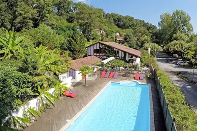 Image de Bel appartement pour 4 personnes avec piscine, Wifi, Tv, terrasse, animaux admis et parking