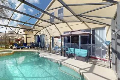 Image de Maison familiale avec spa de piscine privée, près de Disney World! !