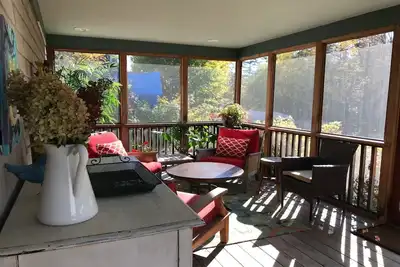 Image de L'extrémité nord de notre grange restaurée