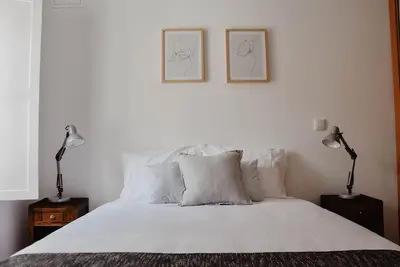 Image de Appartements Coimbra - Grand T1 lumineux à côté de Pç. du commerce