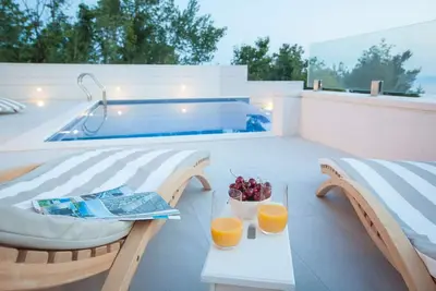 Image de Villa Nature Beauty with Heated Pool