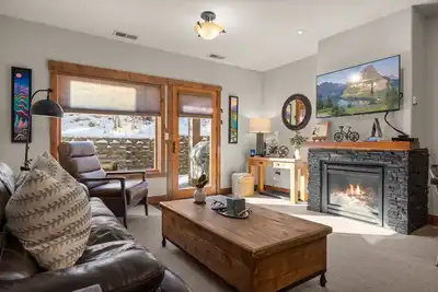 Image de Nouvelle liste! ! Incroyable Whitefish Mountain Ski et baselodge d'été! ! !