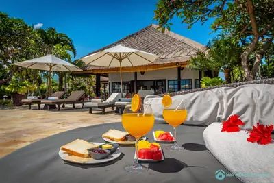 Image de Villa privée face à la plage 12p: accomplissez votre corps et votre âme!