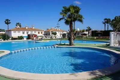 Image de Bungalow rez-de-jardin avec jardin lac pour 4 personnes