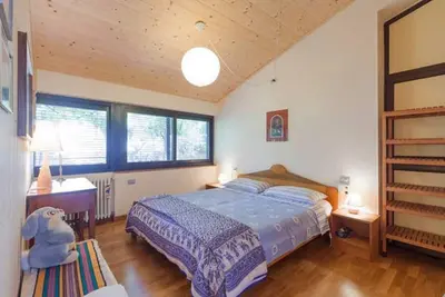 Image de La Maison Transparente: \"L'Ortensia\" Appartement dans villa avec piscine -M0240060012