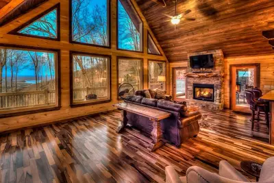 Image de Aska Easy Day- Nouvelle construction | Animaux acceptés | Vue sur la montagne et le lac | Spa en contrebas