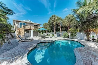 Image de Island in the Sun - Deux Chambres Maison, Couchages 6