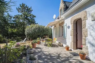 Image de La Braconnière  jardin arboré très agréable