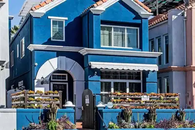 Image de Nouvelle Liste-Blue Jay by the Pier - 3 chambres / 2. 5 salles de bain, distance de marche de la ville