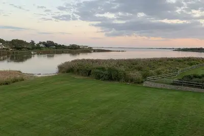 Image de West Mecox | Front de baie avec vue sur l'eau du sud