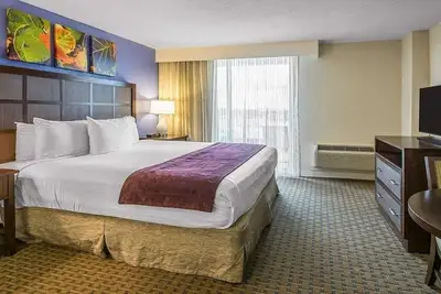 Image de HĂ´tel de style complexe Ă Ormond Beach