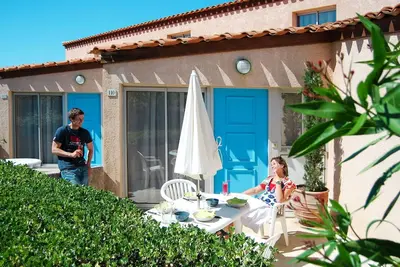 Image de Bel appartement dans une maison de vacances avec climatisation, piscine, Wifi, Tv, terrasse, parking