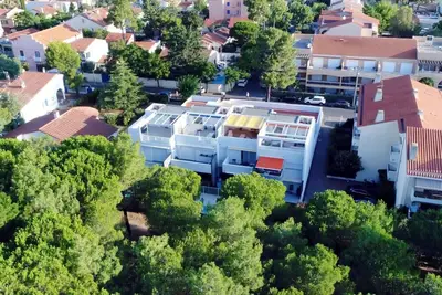 Image de Bel appartement pour 4 personnes avec Wifi, piscine, climatisation, Tv, terrasse et parking