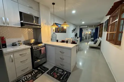 Image de Apt meublé 2 chambres 2 salles de bain complètes, w \/ Ac. Apt 2d y 2 Baños Con Piscina