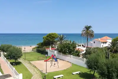 Image de First Beach Line, belles vues sur la mer