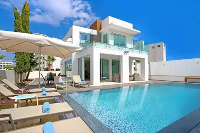 Image de Indigo - 2Bed situé dans le Centre De Protaras À Quelques MÈTRES De La Plage De Fig Tree Bay