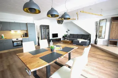 Image de Holzliebe - Appartement dans le centre-ville de WarnemĂĽnde