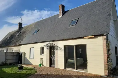 Image de Maison de campagne rénovée pour familles et groupes 10 pers à 15min de Chartres