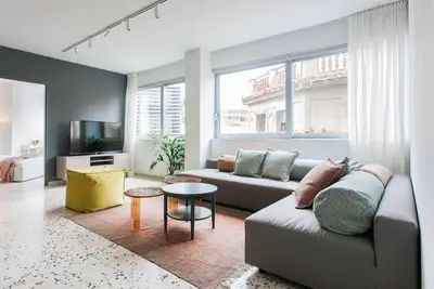 Image de Appartement élégant et parfaitement situé, (rue Ermou)