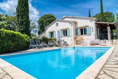 Image de Belle maison de vacances privée avec Wifi, piscine privée, Tv, terrasse, vue panoramique, parking