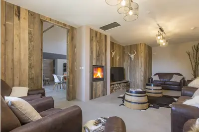 Image de Villa La Grange de Victor avec sauna et jacuzzi - 18 personnes
