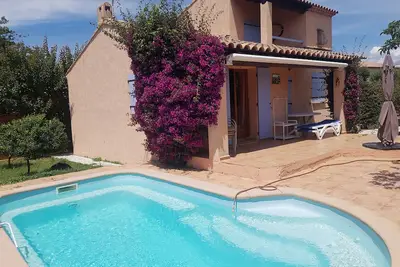 Image de Villa avec piscine privée proche Sanary s/mer