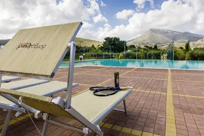 Image de Borgo Aranci - Salice Studio - 17a ** Avec Piscine PARTAGÉE Et Jacuzzi **