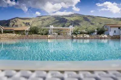 Image de Borgo Aranci - Appartement dans Villa Orchidea - 12a Avec Piscine PARTAGÉE Et Jacuzzi